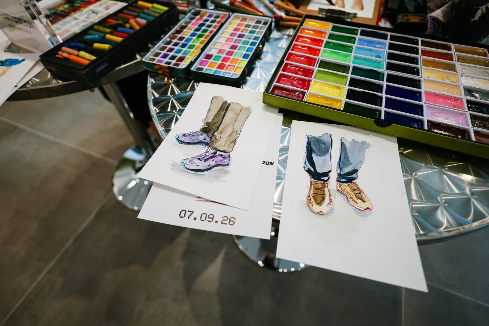 SALOMON — Live Shoes Illustrations